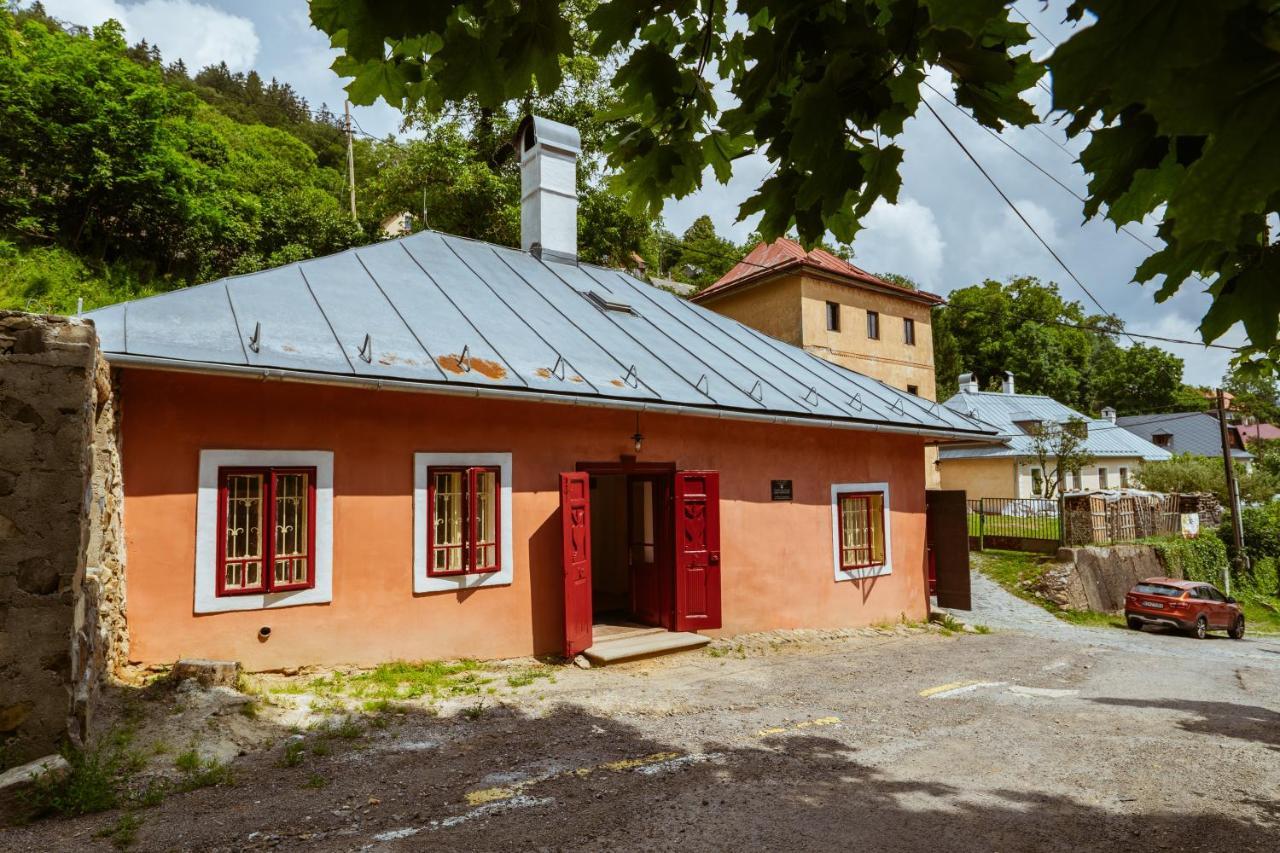 Apartmany Rodny Dom Deza Hoffmanna Banska Stiavnica Ngoại thất bức ảnh